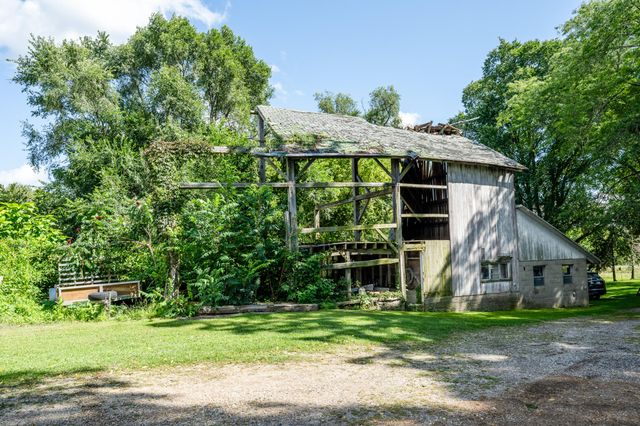 13228 Dutch Settlement Road, Marcellus, MI 49067