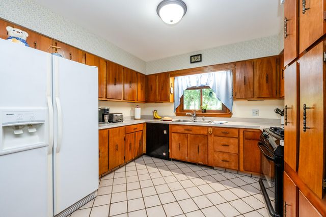 13228 Dutch Settlement Road, Marcellus, MI 49067