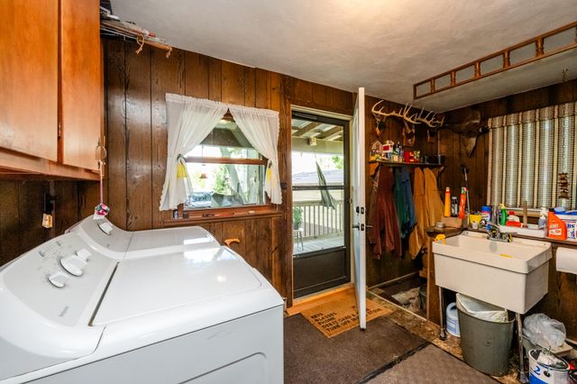 13228 Dutch Settlement Road, Marcellus, MI 49067