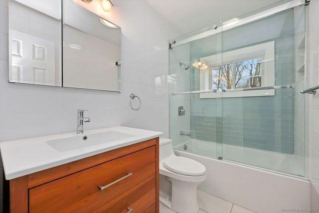 38 Chester Road, Easton, CT 06612