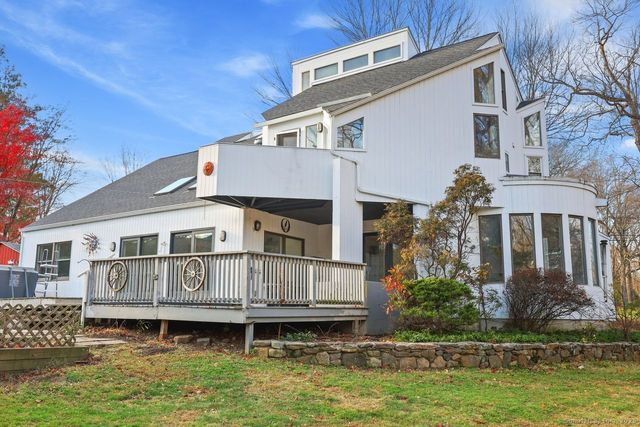 38 Chester Road, Easton, CT 06612