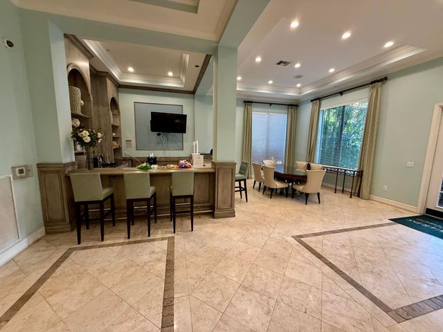 780 S Sapodilla Avenue 207, West Palm Beach, FL 33401