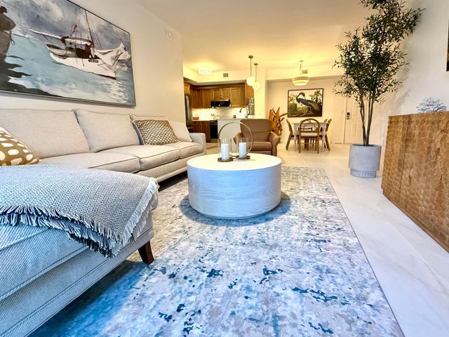 780 S Sapodilla Avenue 207, West Palm Beach, FL 33401