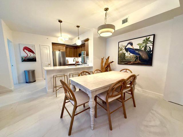 780 S Sapodilla Avenue 207, West Palm Beach, FL 33401