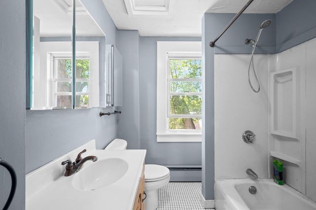 94 Eutaw Ave, Lynn, MA 01902