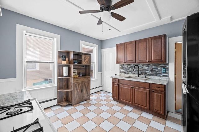 94 Eutaw Ave, Lynn, MA 01902