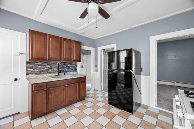 94 Eutaw Ave, Lynn, MA 01902
