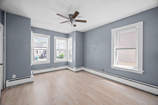 94 Eutaw Ave, Lynn, MA 01902