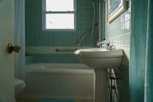 111 W 3rd Street, Keene, TX 76059