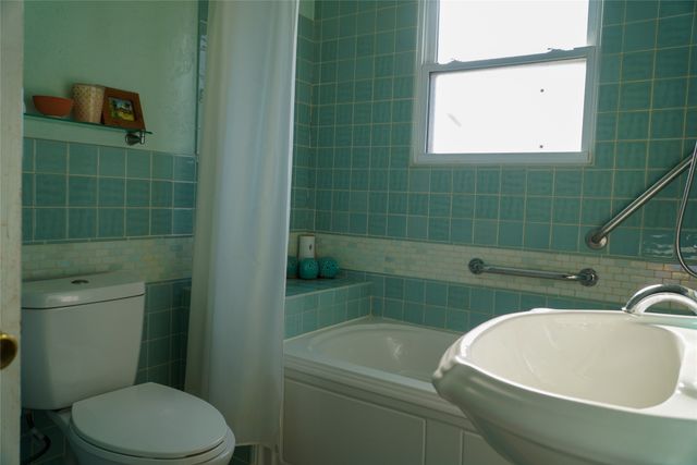 111 W 3rd Street, Keene, TX 76059