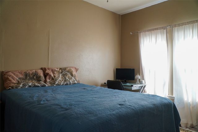 111 W 3rd Street, Keene, TX 76059