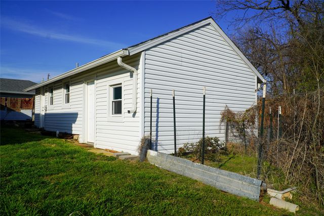 111 W 3rd Street, Keene, TX 76059