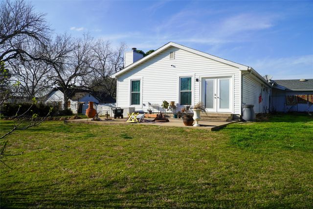 111 W 3rd Street, Keene, TX 76059
