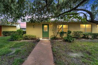 401 DORCHESTER PLACE 58, Sun City Center, FL 33573