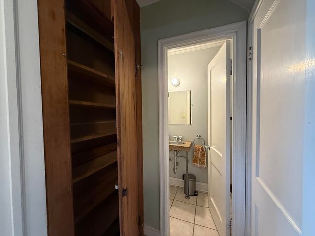 707 W ROLLINS RD, Columbia, MO 65203