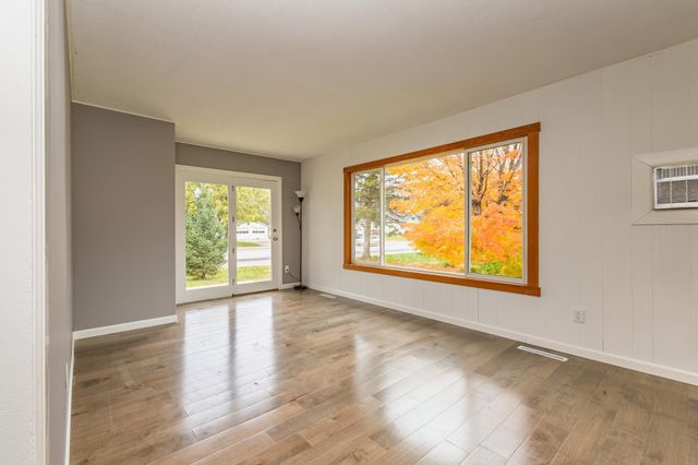 411 W Nokomis Street, Osakis, MN 56360