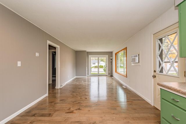 411 W Nokomis Street, Osakis, MN 56360