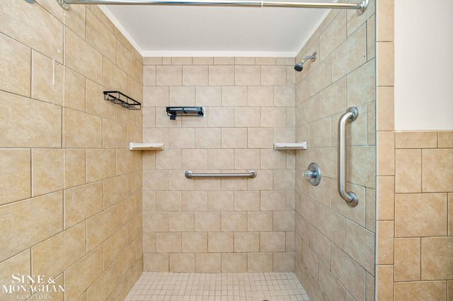 24060 Oneida Street, Oak Park, MI 48237