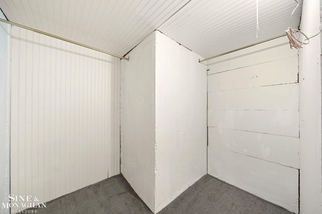 24060 Oneida Street, Oak Park, MI 48237