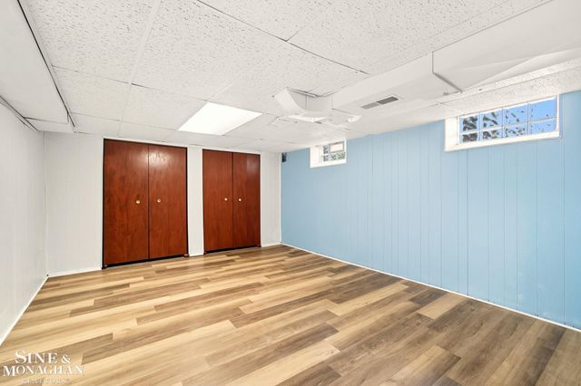 24060 Oneida Street, Oak Park, MI 48237