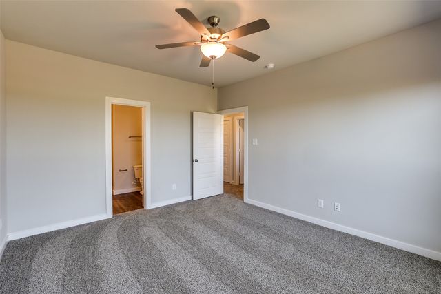 657 Blackland Drive, Venus, TX 76084