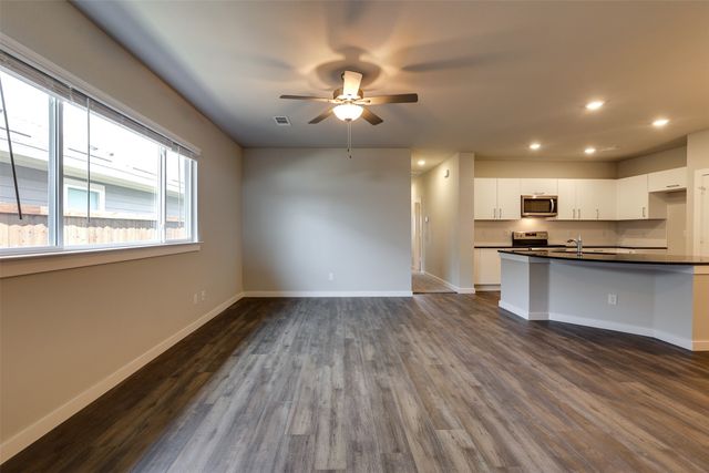657 Blackland Drive, Venus, TX 76084