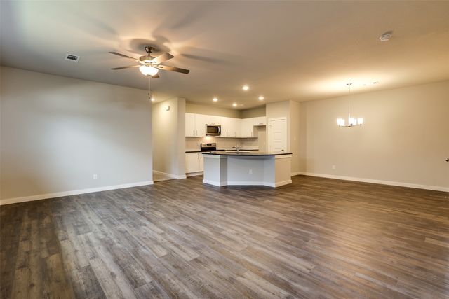 657 Blackland Drive, Venus, TX 76084