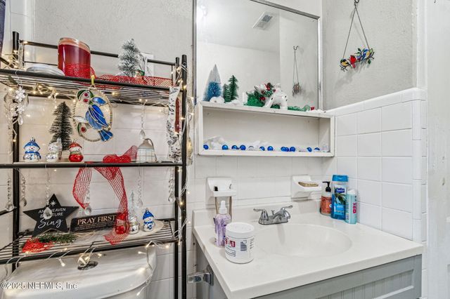 324 W 18TH Street, Jacksonville, FL 32206