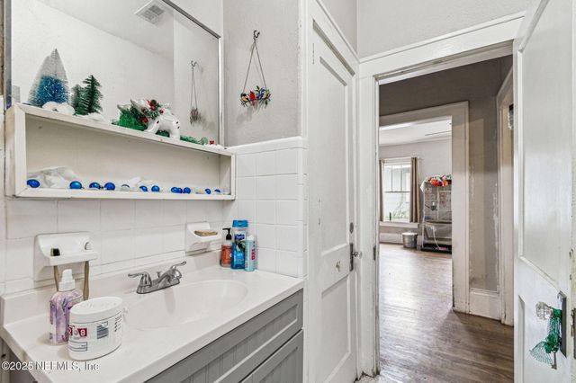 324 W 18TH Street, Jacksonville, FL 32206