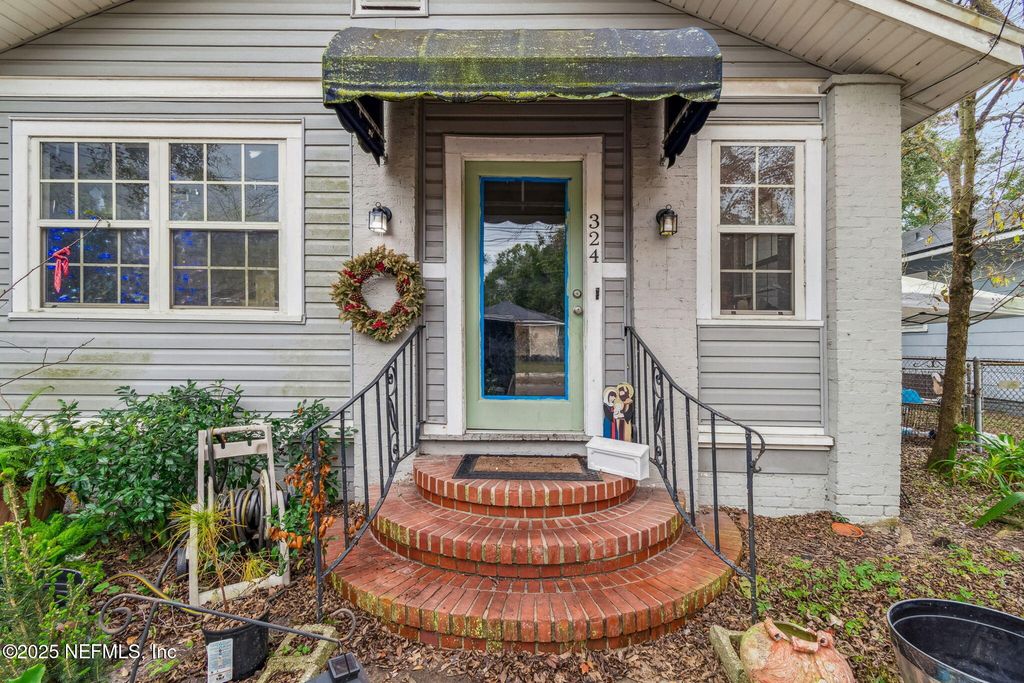 324 W 18TH Street, Jacksonville, FL 32206