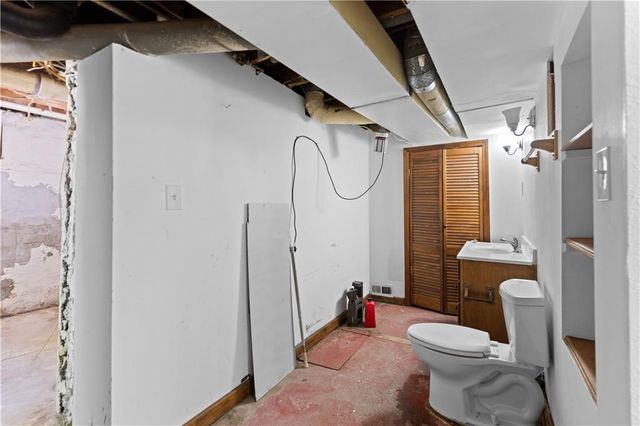 4135 NE Kelsey Road, Kansas City, MO 64116