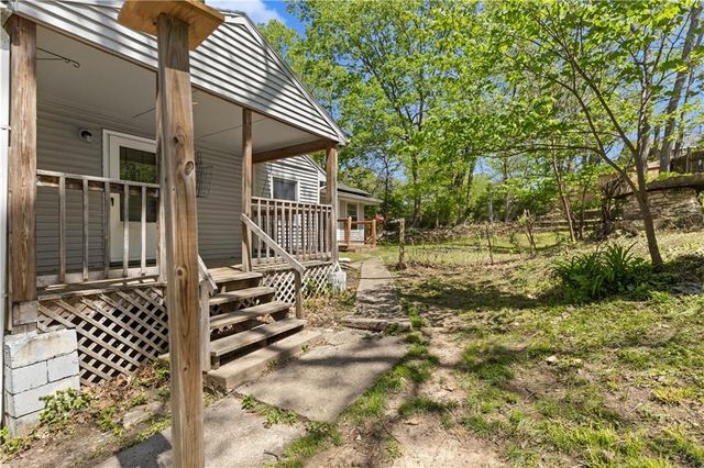 4135 NE Kelsey Road, Kansas City, MO 64116