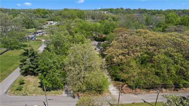 4135 NE Kelsey Road, Kansas City, MO 64116