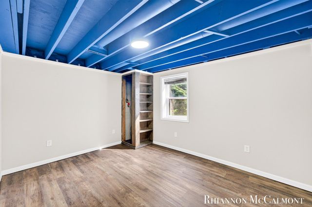 16151 Terrace Road, Spring Lake, MI 49456