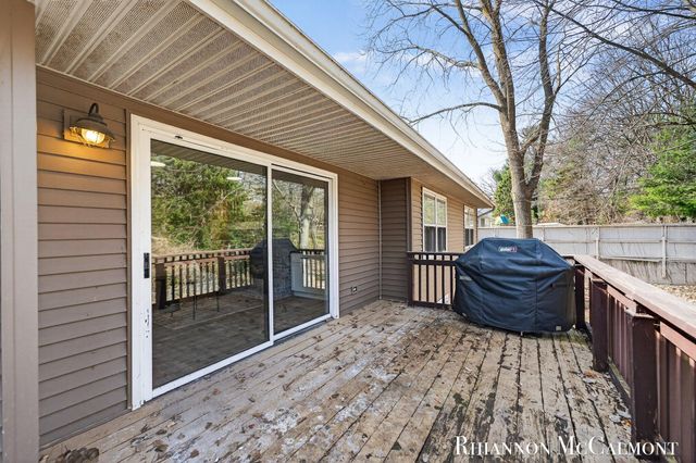 16151 Terrace Road, Spring Lake, MI 49456