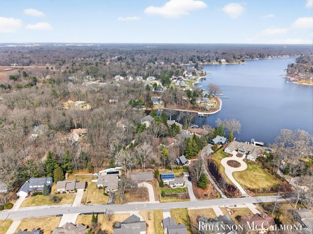 16151 Terrace Road, Spring Lake, MI 49456