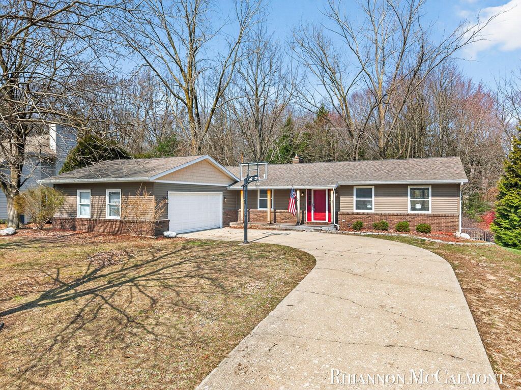 16151 Terrace Road, Spring Lake, MI 49456