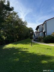 221 Cottonwood Road 221, Newington, CT 06111