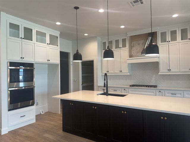 12804 Cobblestone Curve Road, Oklahoma City, OK 73142