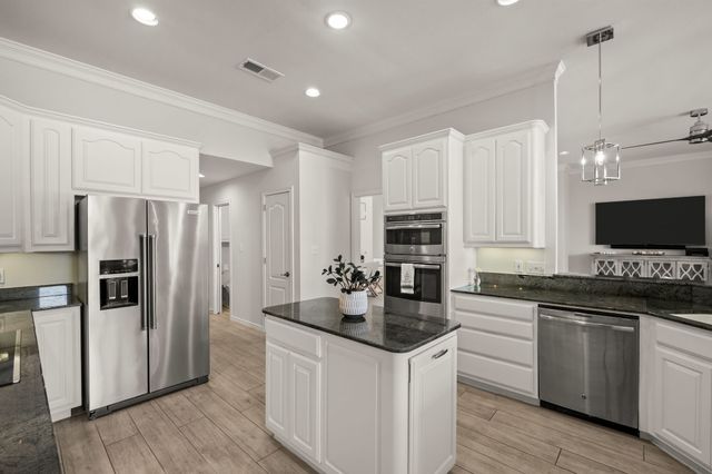 1203 Horizon Court, Granbury, TX 76049