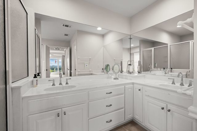 1203 Horizon Court, Granbury, TX 76049