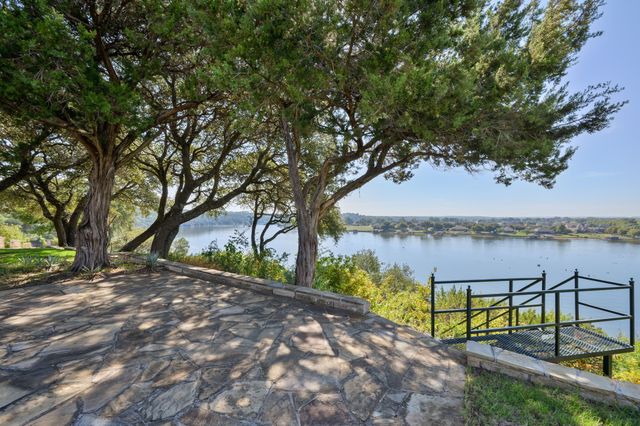 1203 Horizon Court, Granbury, TX 76049