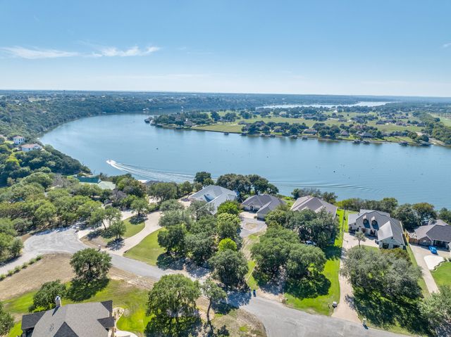 1203 Horizon Court, Granbury, TX 76049