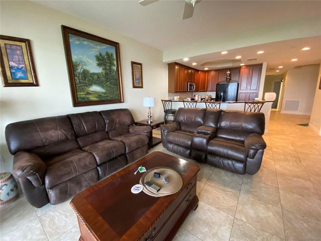 6360 WATERCREST WAY 302, Lakewood Ranch, FL 34202