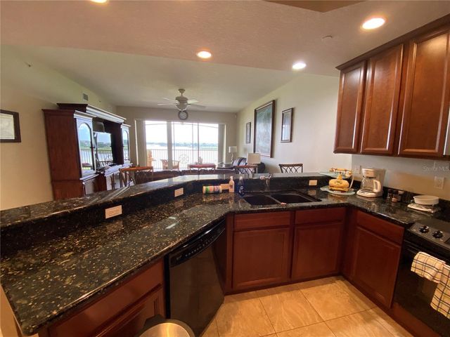 6360 WATERCREST WAY 302, Lakewood Ranch, FL 34202