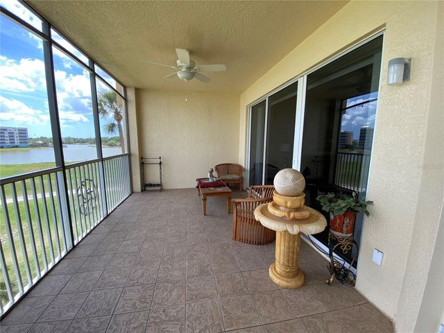 6360 WATERCREST WAY 302, Lakewood Ranch, FL 34202