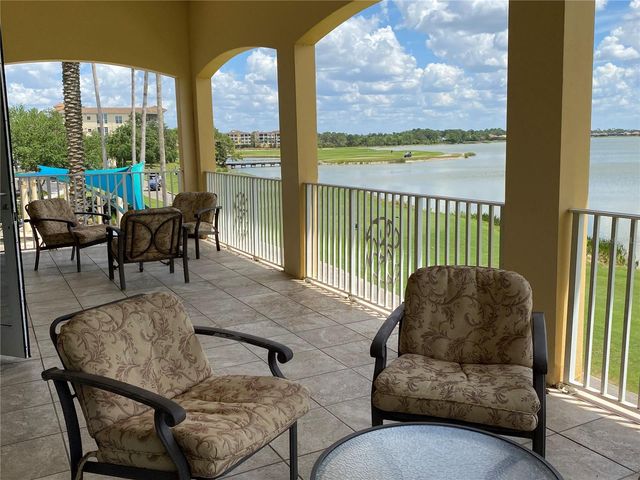 6360 WATERCREST WAY 302, Lakewood Ranch, FL 34202