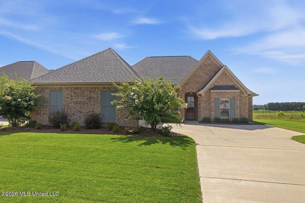 1124 Old Court Crossing, Flowood, MS 39232
