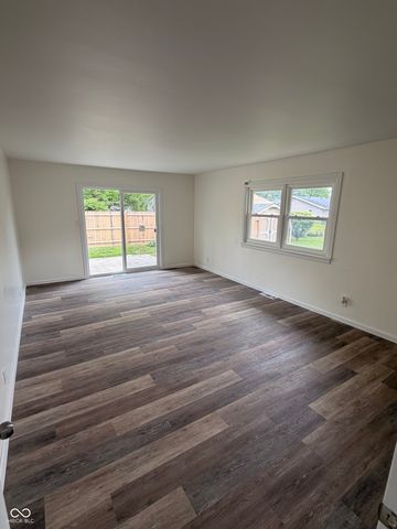 2105 W Purdue Avenue, Muncie, IN 47304