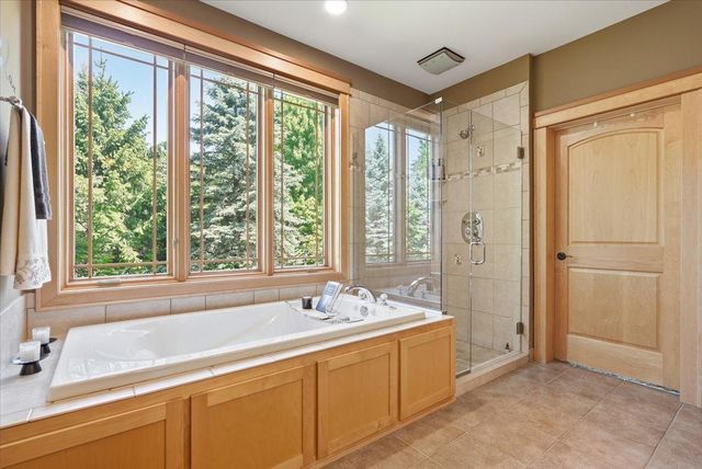 1415 Thelen Farm Trail, Houlton, WI 54082